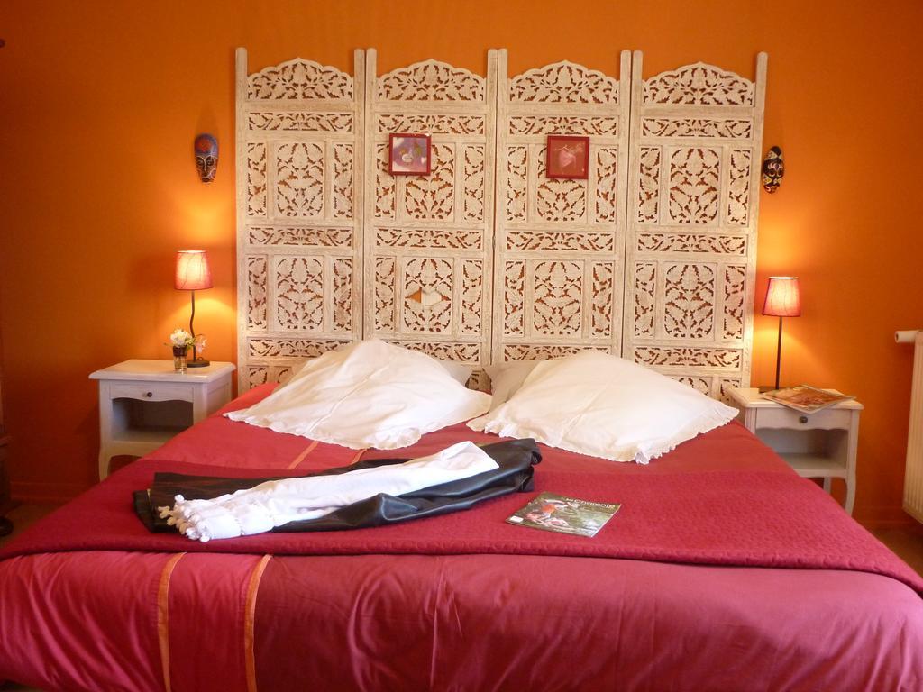 Chambres D'Hotes L'En Haut Des Vignes Merignac  Room photo