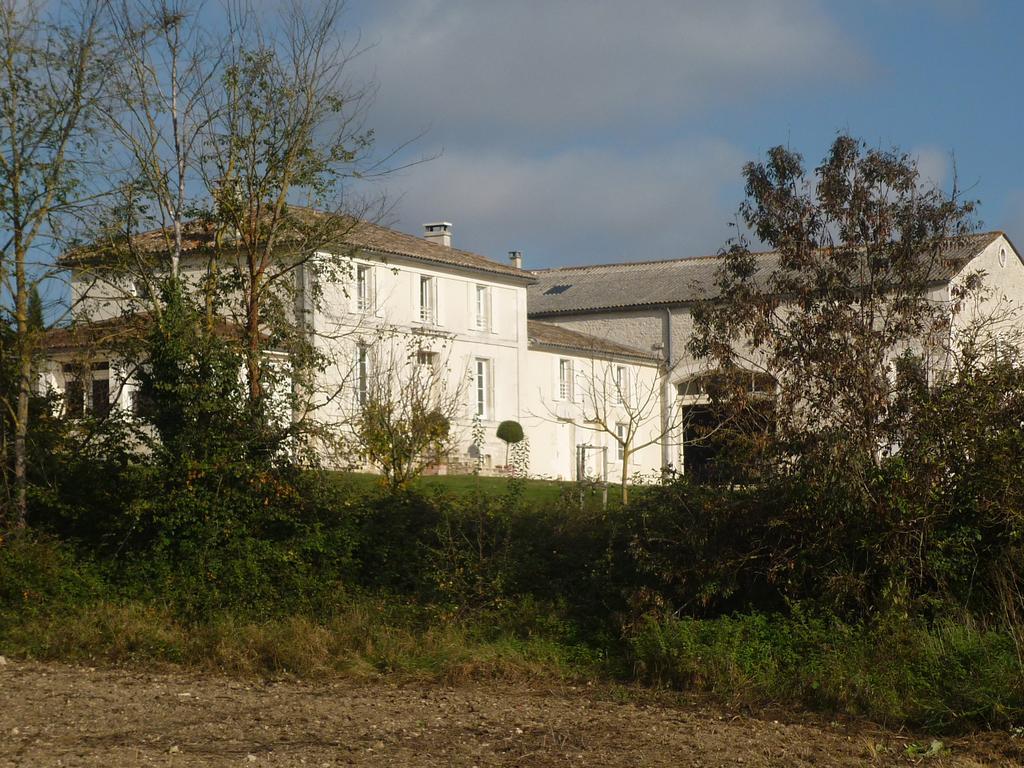 Chambres D'Hotes L'En Haut Des Vignes Merignac  Exterior photo